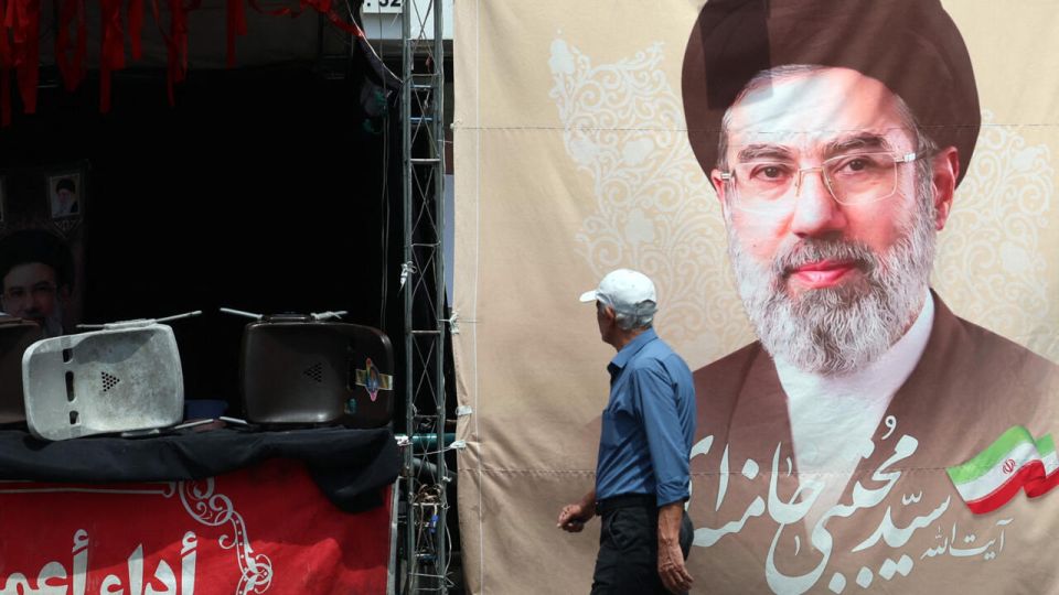 America sifain medhuirumathin avahah faiban Iran inn govaalaifi 