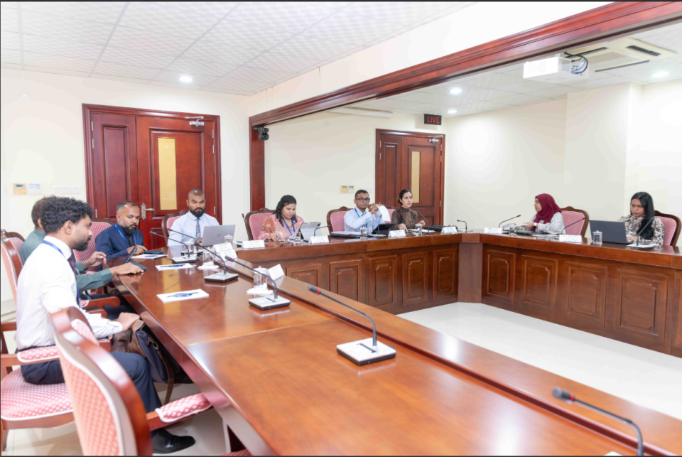 Maalee haalathu rangalhukuran MMA in alhaafaivaa fiyavalhuthakaa behey bahdhaluvun sirru 