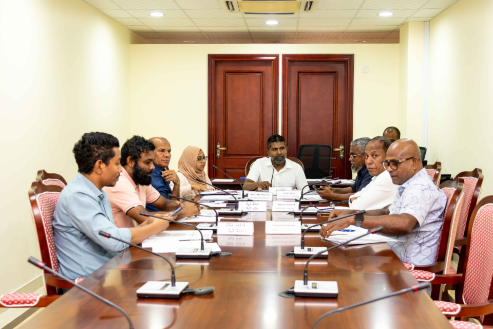 Council binthah sarukaarah negey bill aa behey 3 petition ah lafaa hoadhan faaskoffi 