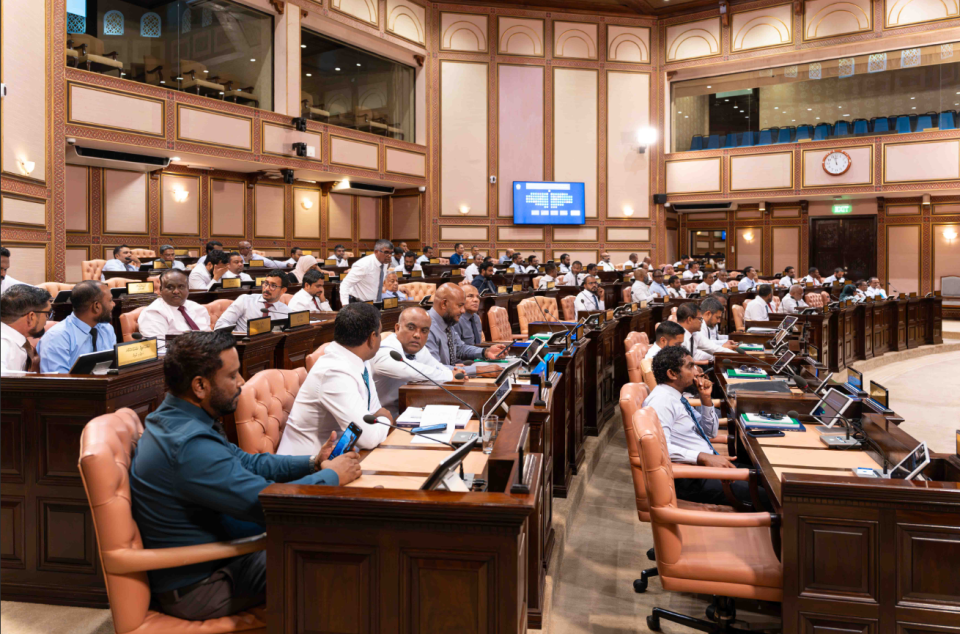 Beyruge contractor innah dhey faisaain nagaa tax bodukuraa bill faaskoffi