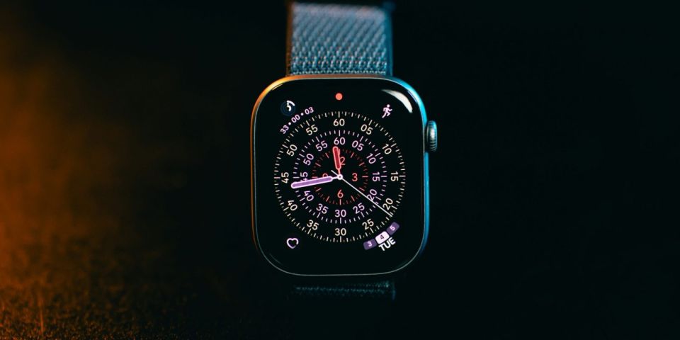 Apple Watch Series 12 adhi Ultra 4 anna hafthaagai dhakkaalanee