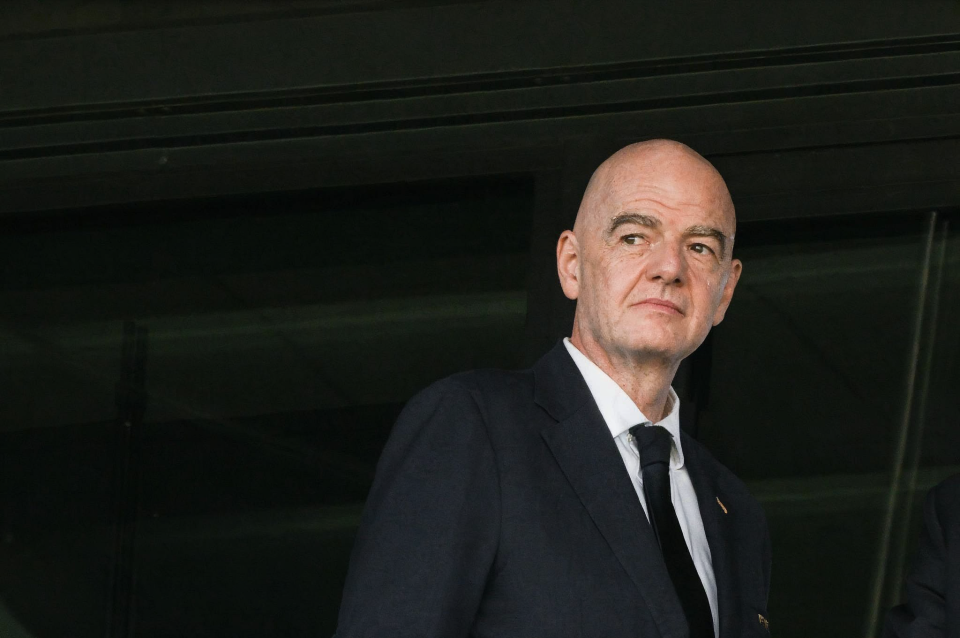 Infantino huree fahathah jehey gothakah noon, inthihaabu gai vaadhakuraane 