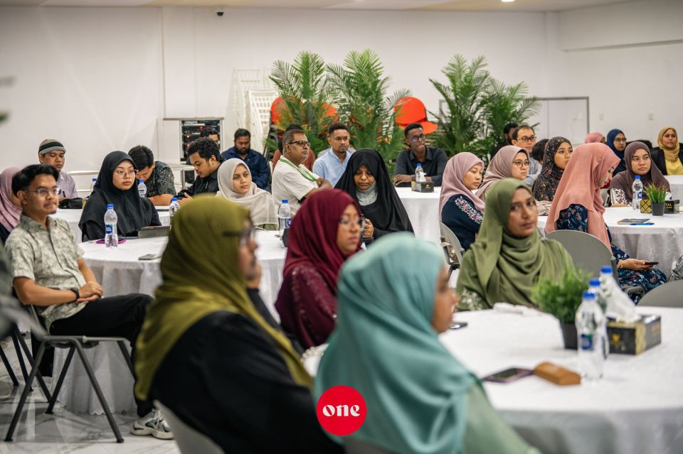 IUM ge postgraduate dhiraasee mubaaraaiy 