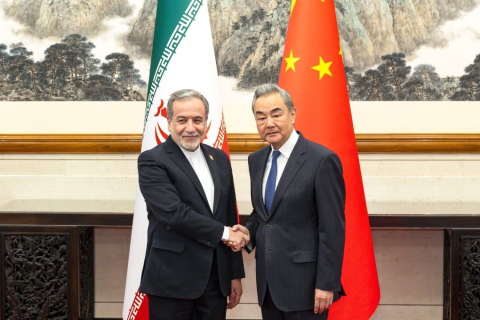 Iran ge khaarijee vazeeru China ah vadaigenfi