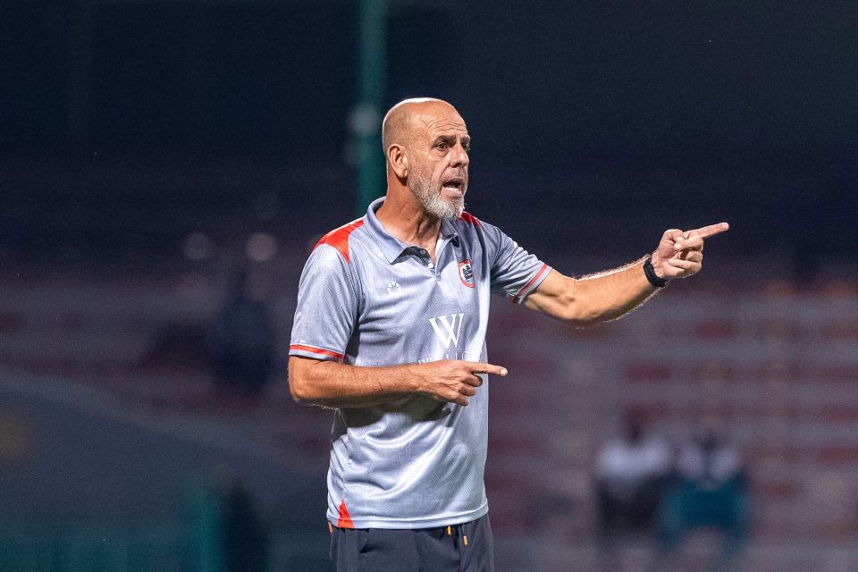 Aailee sababeh kamah bune, Odi ge coach Gregório club aa dhurah 