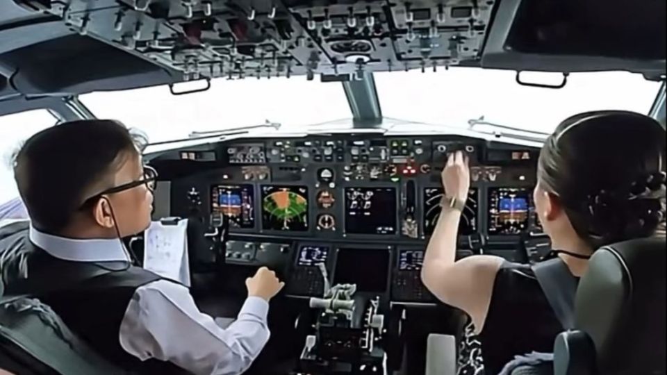 Thailand ge rasgefaanu flight dhuvvevee amihllayah, Co-Piolet akee raanee