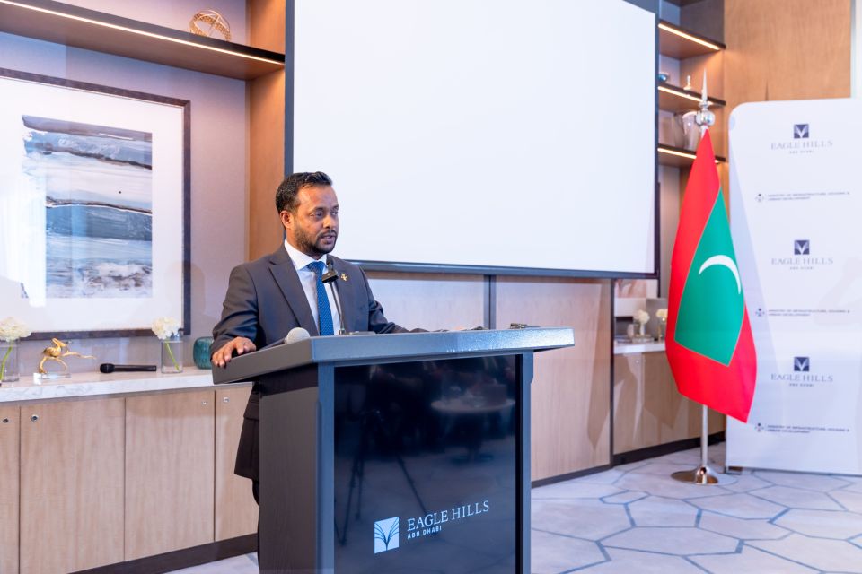 Dubai aai Singapore miadhu e oiy hisaabah dhiyaee soi kuraa dhuvahu negunu faisaa akun noon: Muhthalib