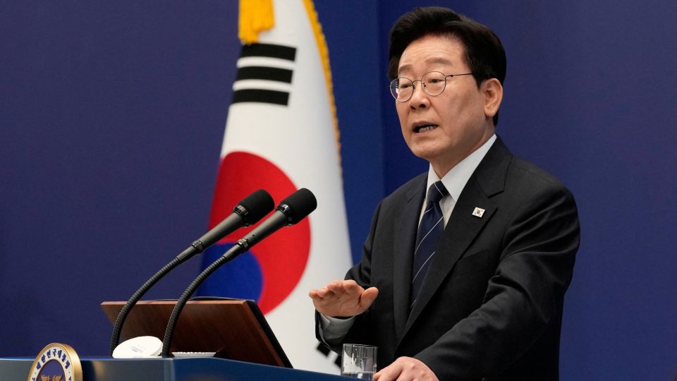 North Korea ge aseerun ge massalaigai maafah edhen South Korea in Ukraine ah govaalaifi