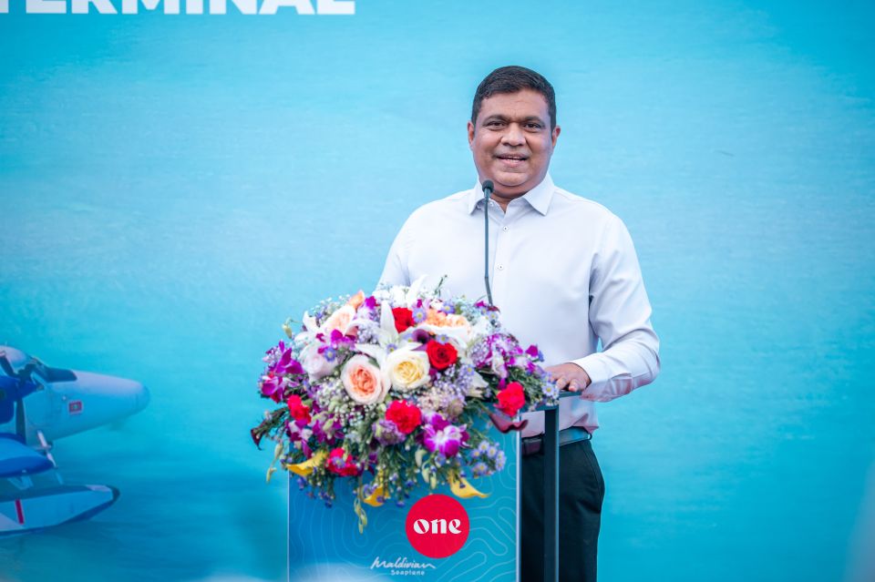 Maldivian alun kolha jahai, hingumah edhevey badhalu thakei genevijje: Ameen