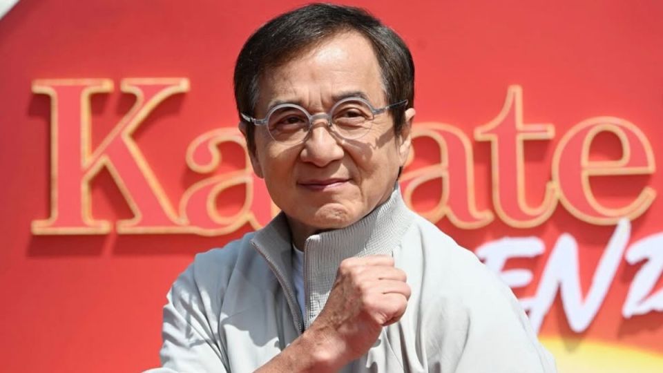 Jackie Chan maruvi kamah fethurey habarakee dhogeh