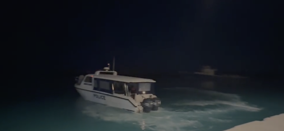 Angolhitheemugai Namaadhah huri 72 aharuge anhenakah jinsee goanaakoh maruge inzaaaru dheefi