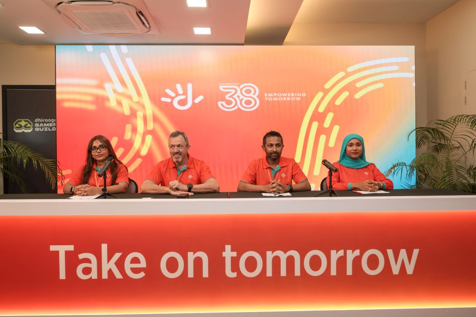 Dhiraagu ge 38 vana aharee dhuvahaa gulhigen haassa offer thakeh tha'aarafu koffi 