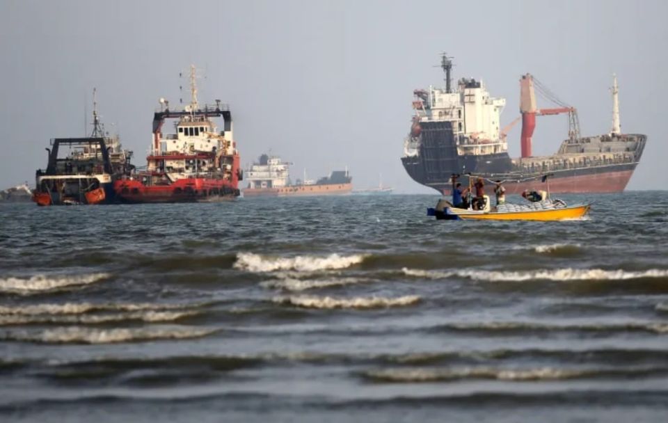 Adhuge dhuniye:  Hormuz Kanduolheege traffic ithuruvamun dhiumuge maanayakee kobaa?