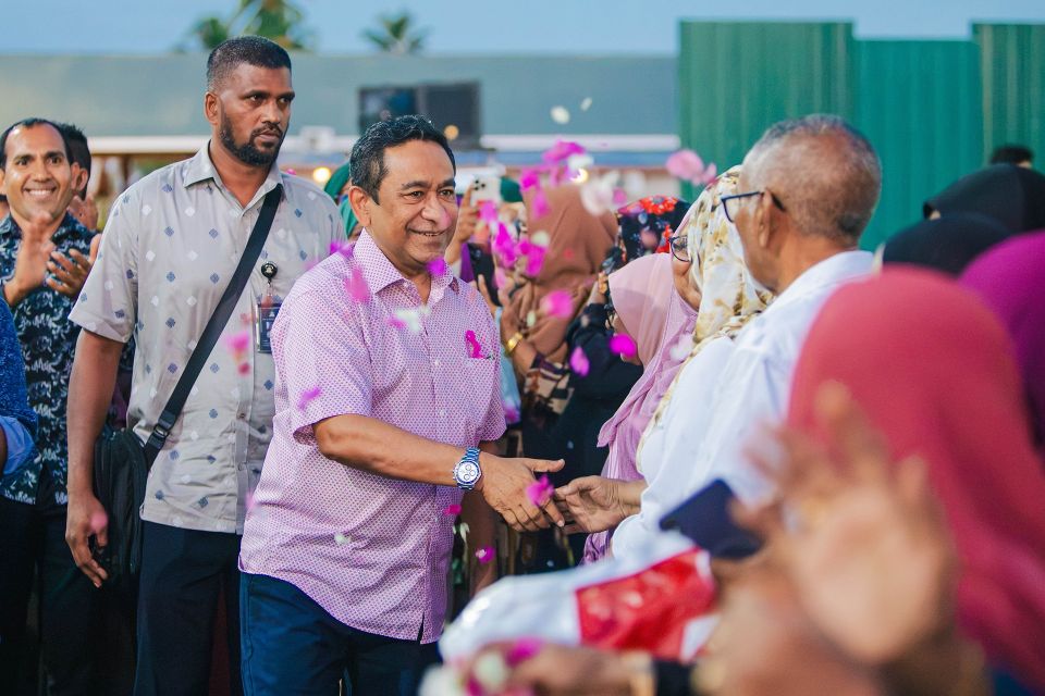 Yameen Addu ah vadaigenfi, town halll bahdhaluvumaai party office thah hulhuvun onnaane