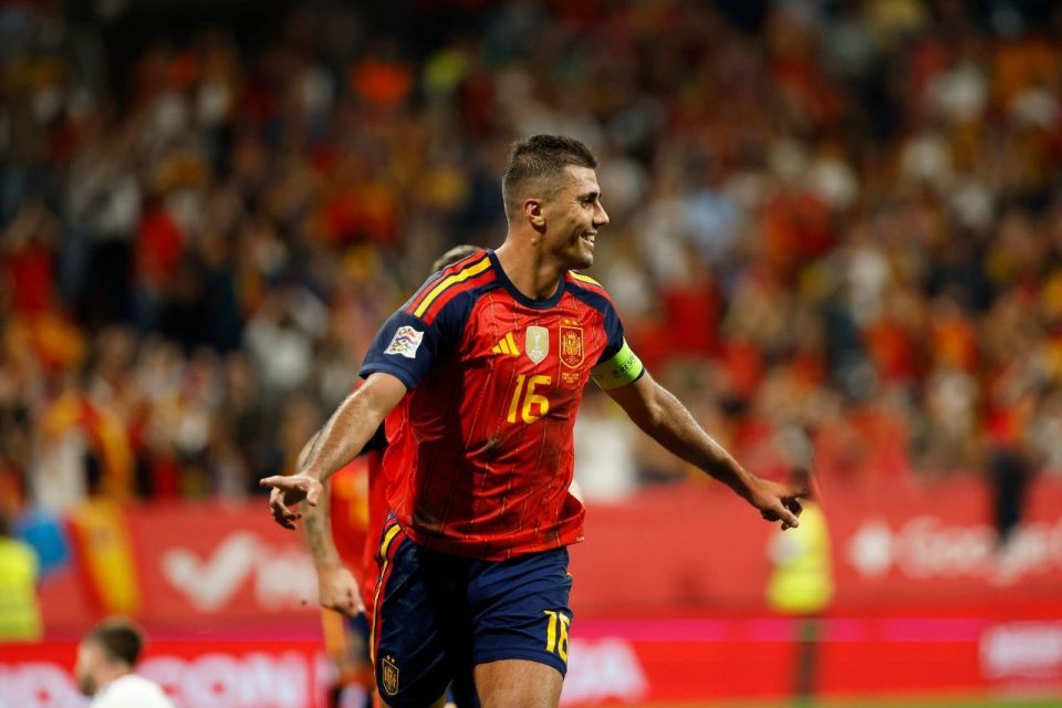 Spain record kuriyah, England ah record bodu molheh 