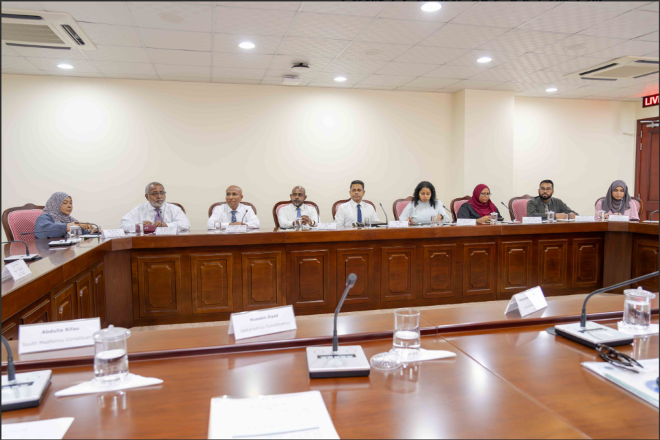 Midhiya aharaaeku anti torture ge 10 massala PG ah fonuvi