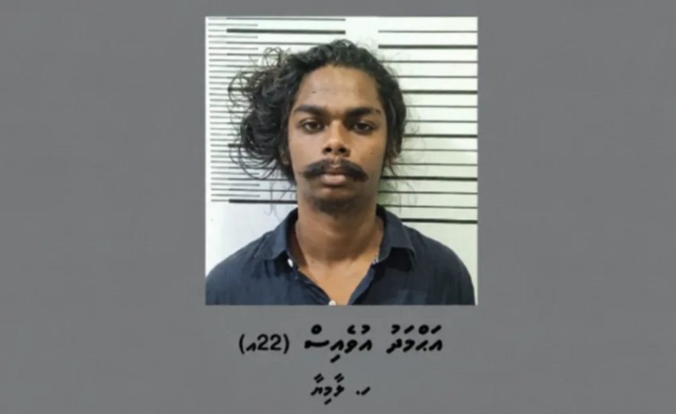 3 meehun aruvaigen cycle dhuvvee bandhuge muhdhathu hama nuvanees dhookollaafaivaa meeheh!