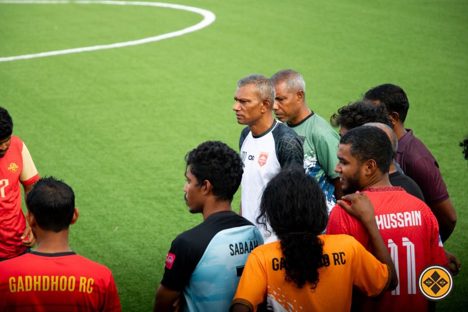Budget ge faragaai defender inge madhukan faahagakoh, Nazeeh ge thafaathu vaahakathakeh! 
