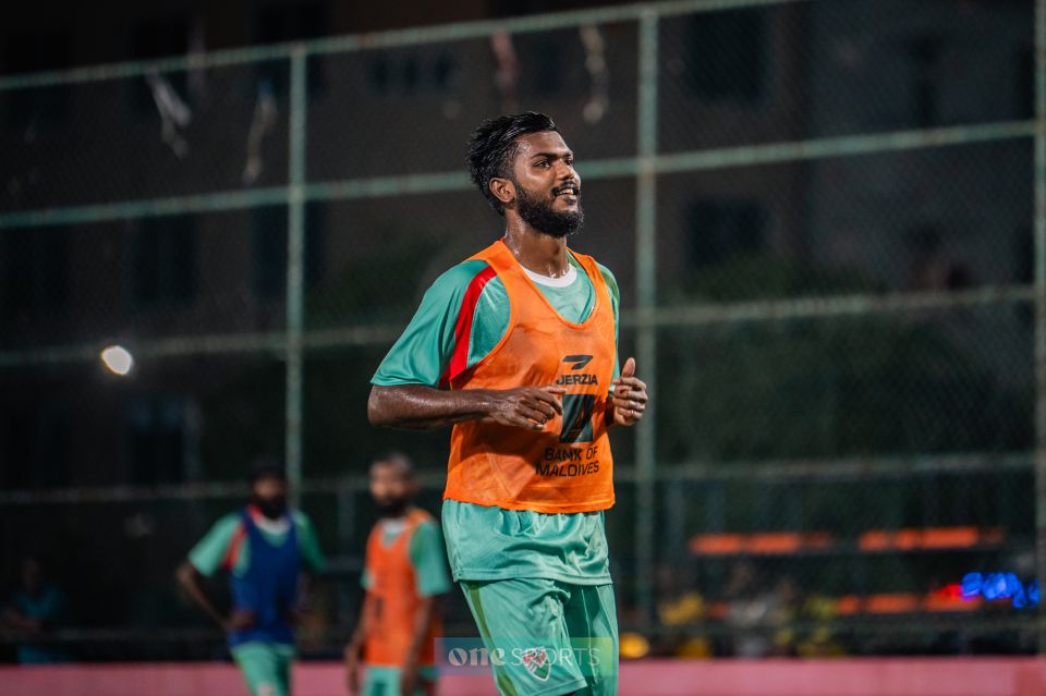 Badhaluthakaaeku China mubaaraathah raajjeyge futsal team iulaanu koffi 