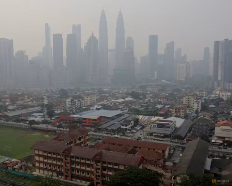 Malaysia raises the threshold for haze-related school closures