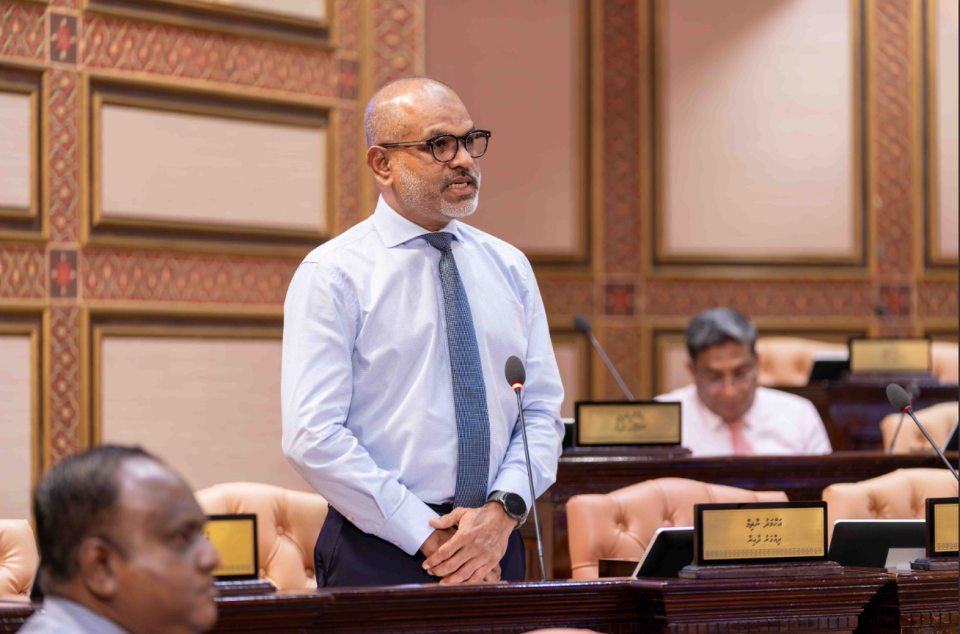 Membarunaa medhu nafrathu ufadhaathee  bodethi nurahkaa tha kurimathivey