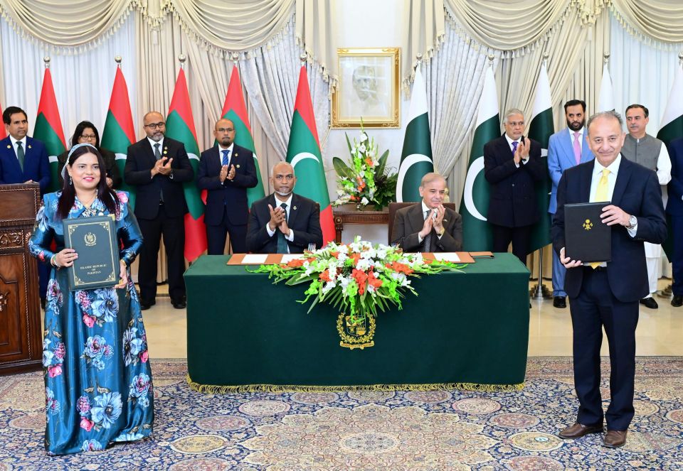 Raajje aai Pakistan aa dhemedhu 20 MOU ehgai soikohffi