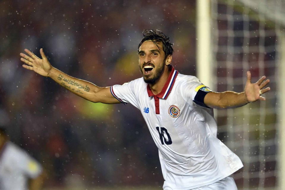 Costa Rica ge dhaaimee coach kan kureege captain Ruiz aa havaalukoffi 