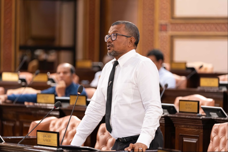 Hekineh thuhumathuthakeggai fandiyaarun vakikuri massala majlis ah
