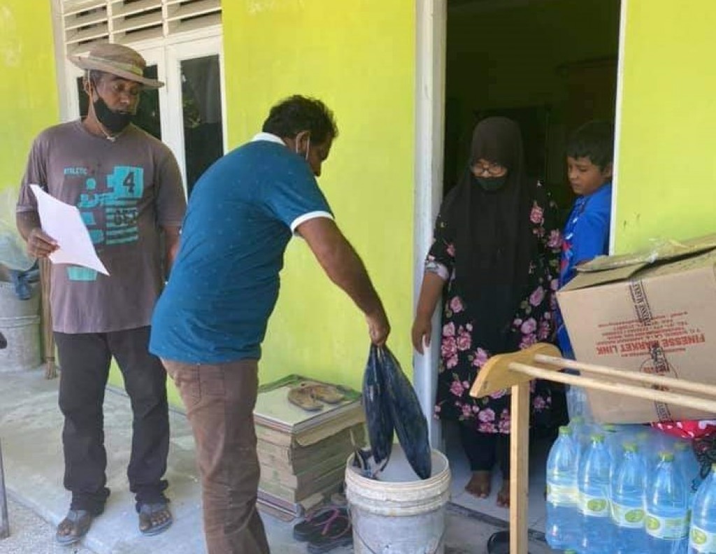 Roadha hadhiyaage gothugai  Kandoodhoo hurihaa geyakah mas