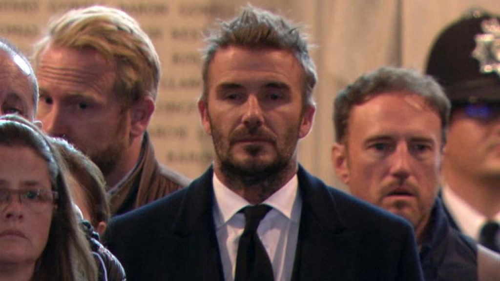 Beckham ves 12 gadi irahvure gina iru queue gai, sandhoah fenumaa eku fenkalhivi!