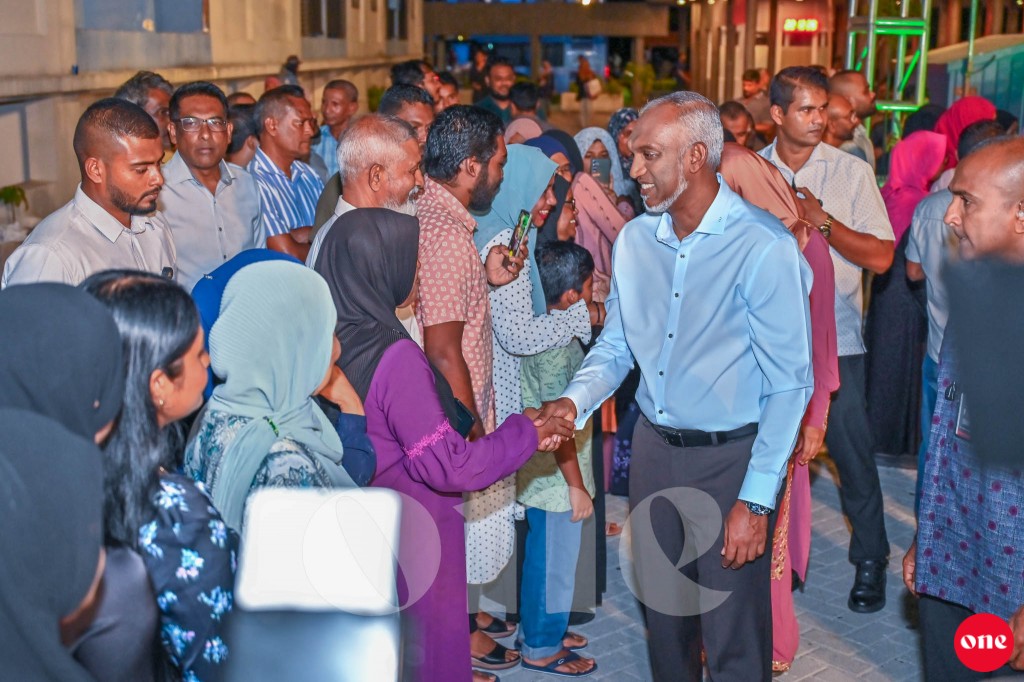 Majlis gai sarukaaru huttumakah geneveyne baaru onnaane, ehbaarulun dheyne memberun muhinmuvanee ehenve: Raees