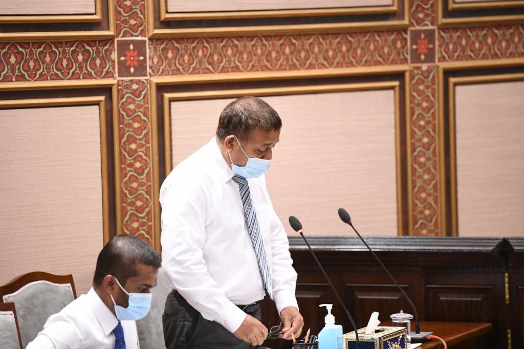 Hiyaa flat ah form hushahalhai flat nulibunu faraaththakah dhen onna Projectakun furusathu libeyne: Aslam