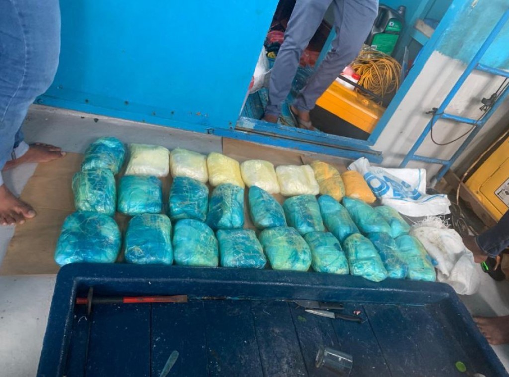 Over 100 kgs of drugs found on boat near Hulhumale’