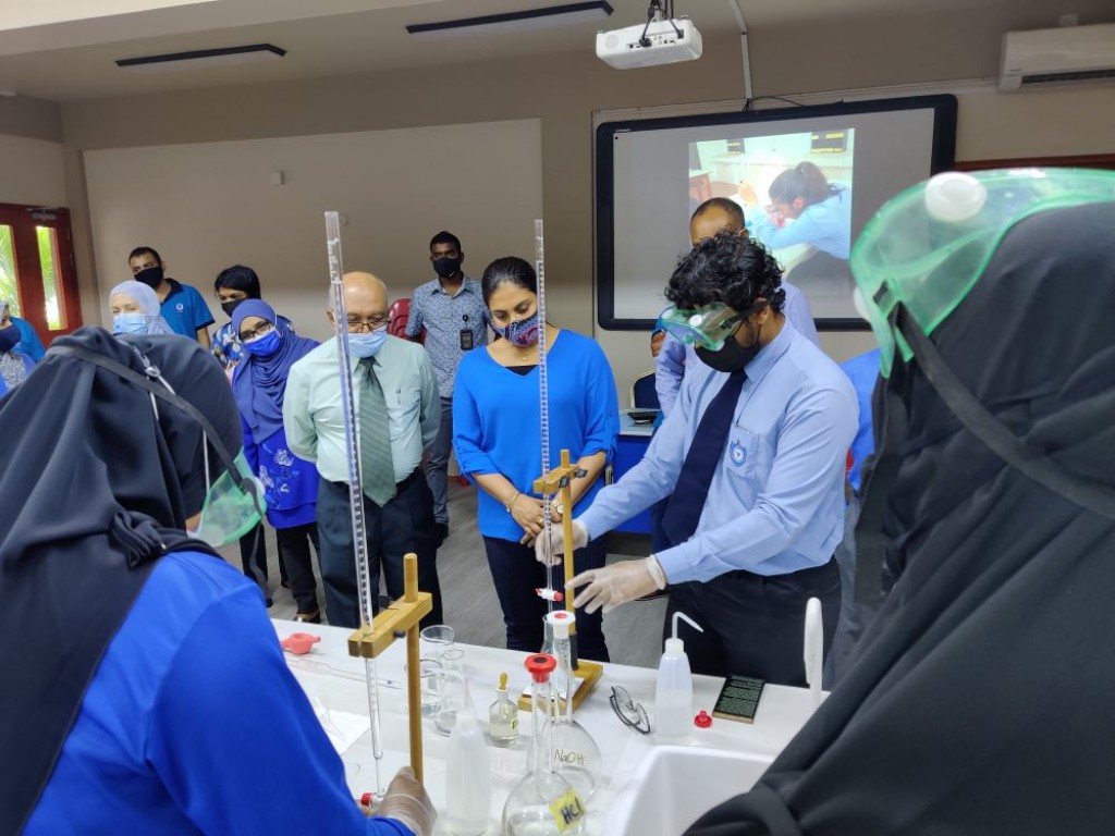 VIHS furathama hafuthaa kiyavaidhenee online koh