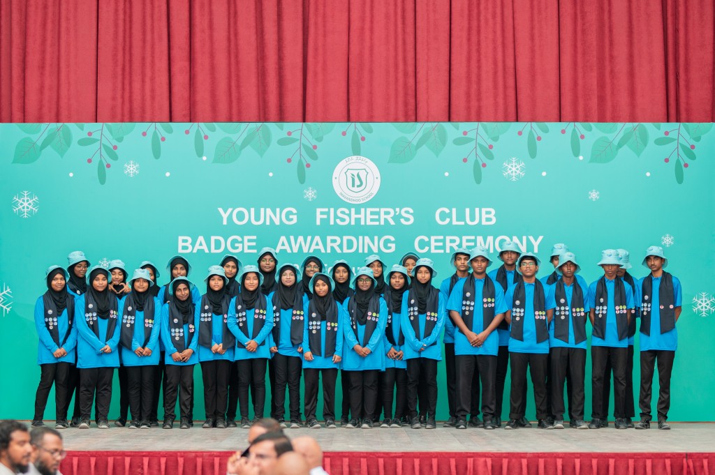 Dhiraagu ge eheetherikamaaeku Ihavandhoo gai kuriah gendhiya ''Young fishers club