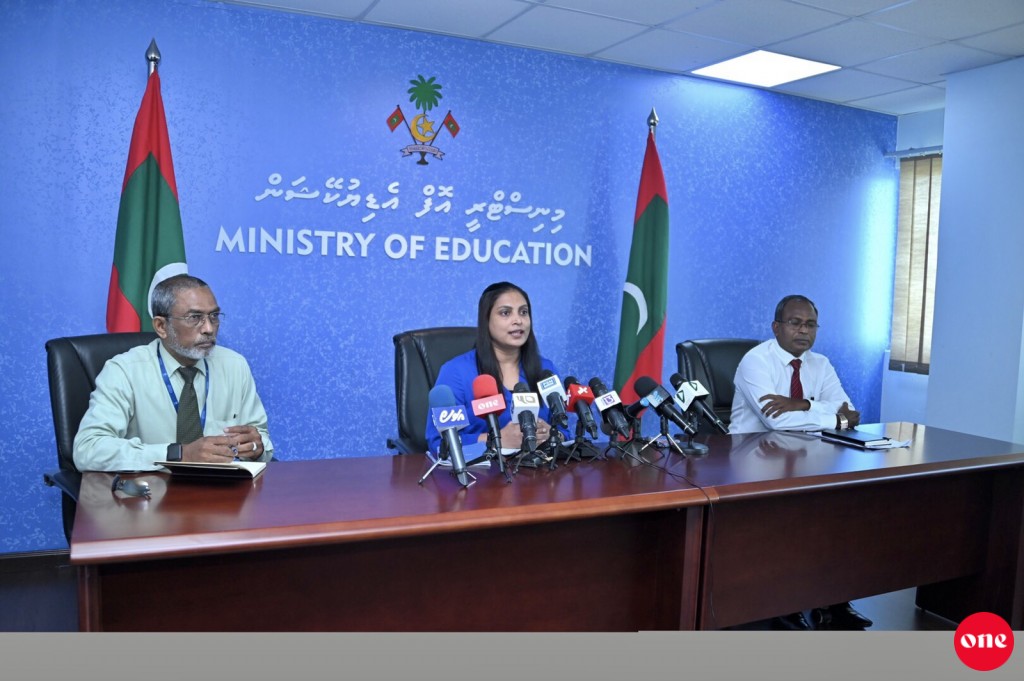 ''India Out'' harakaathuge sababun India Teacher innge salaamathah huras elhey: Education