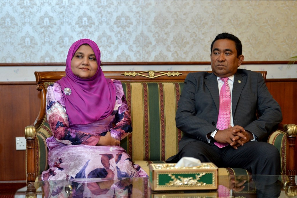 Bodu khiyaanaathuge list: Raees Yameenge dhekanbalunnah 700 Million Rufiyaa!