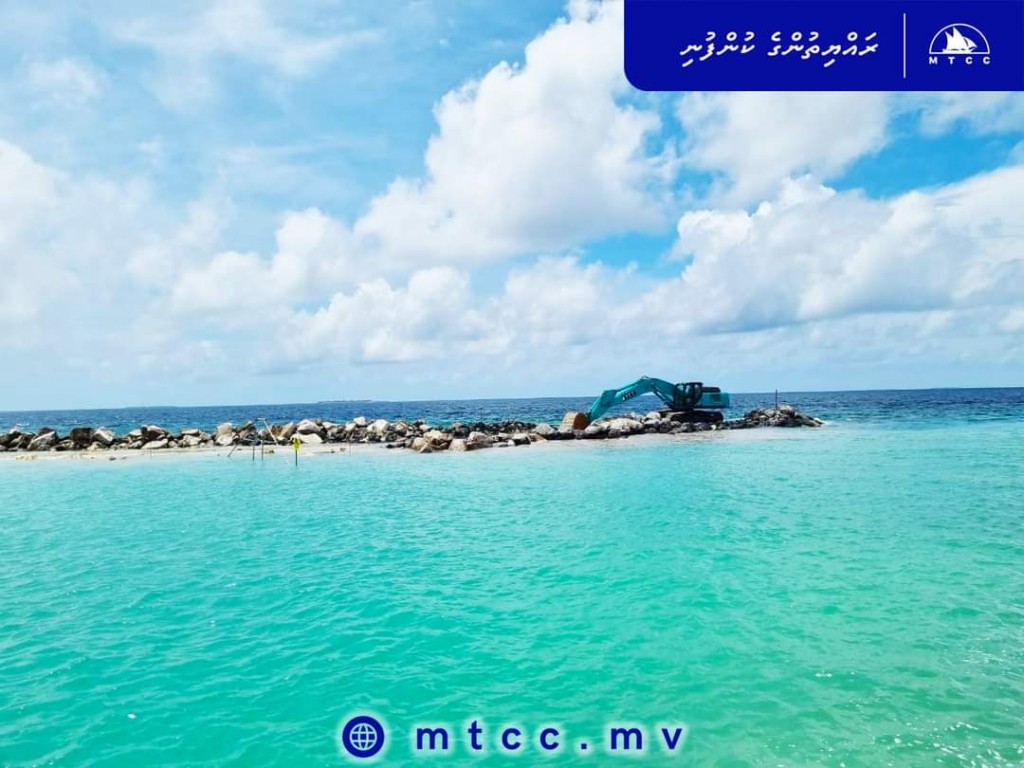 Landhoo bandharu tharaggee kurumuge masakkathuge bodu baeh ninmaalaifi