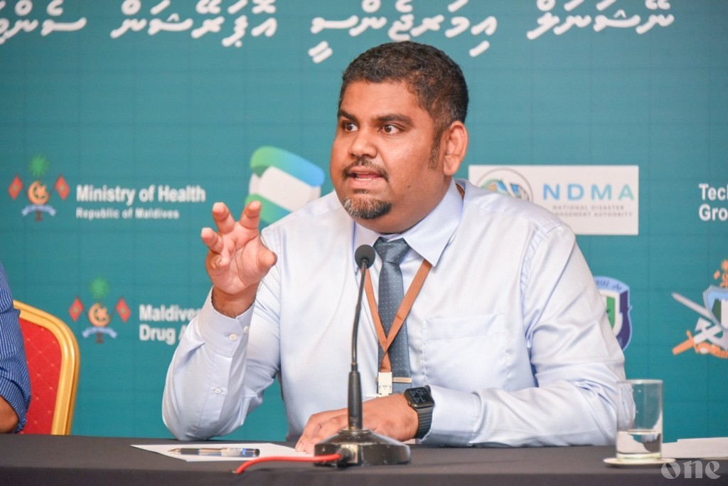 Maldives impose travel ban on UK, Malaysia