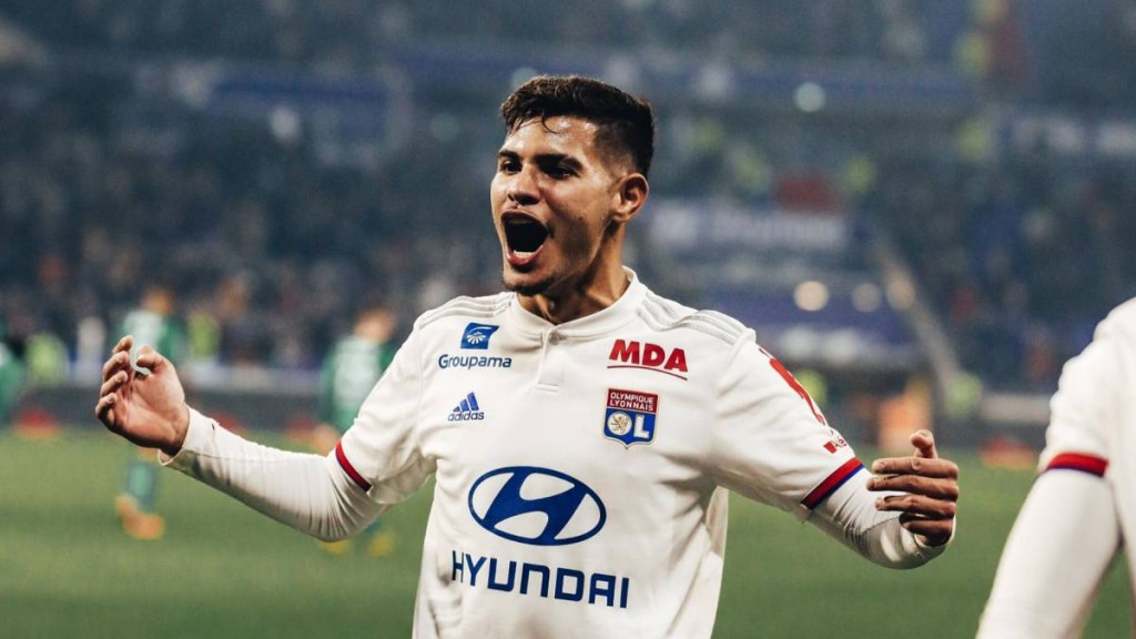 Newcastle in Brazil gaumee team ge midfielder Guimarães gendhan ebbasvejje