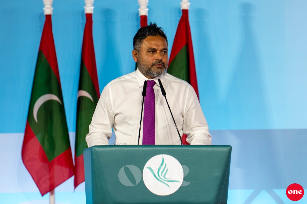 Kuree sarukaarun maalee discipline gengulhu gothun loan nagan dhathithakeh ebahuri: Shiyam