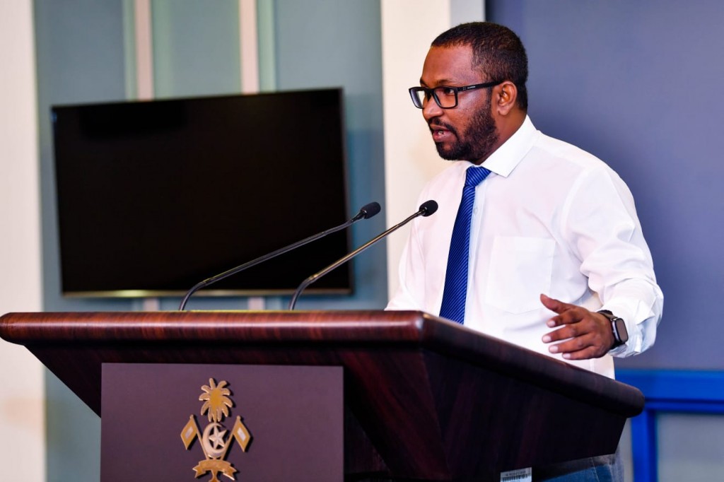 Boduthiladhunmahchah investerun libeyne, 8,000 e'ndhu tharahgeekuraanee seedhaa sarukaarakun noon: Miuvaan