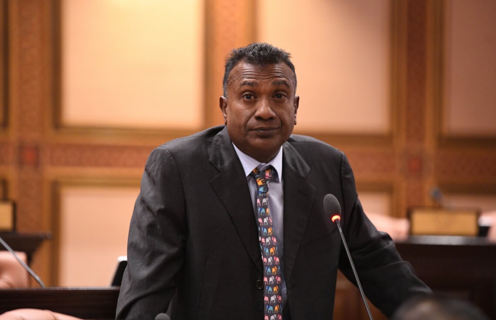 Raees Nasheed ah mihaaru thaaeedheh nei, ehenkamun Majlis Raees ge gondiaku neendheveyne: Jaabiru