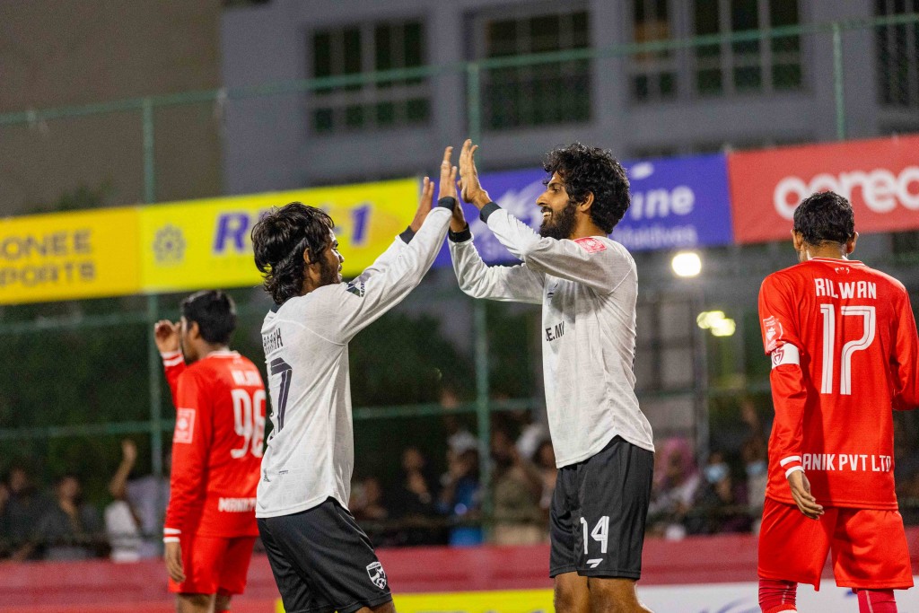 Haappe aa nulai nukuiyy Inguraidhoo aai Meedhoo adhi Dhuvaafaru ves feshee molhakun