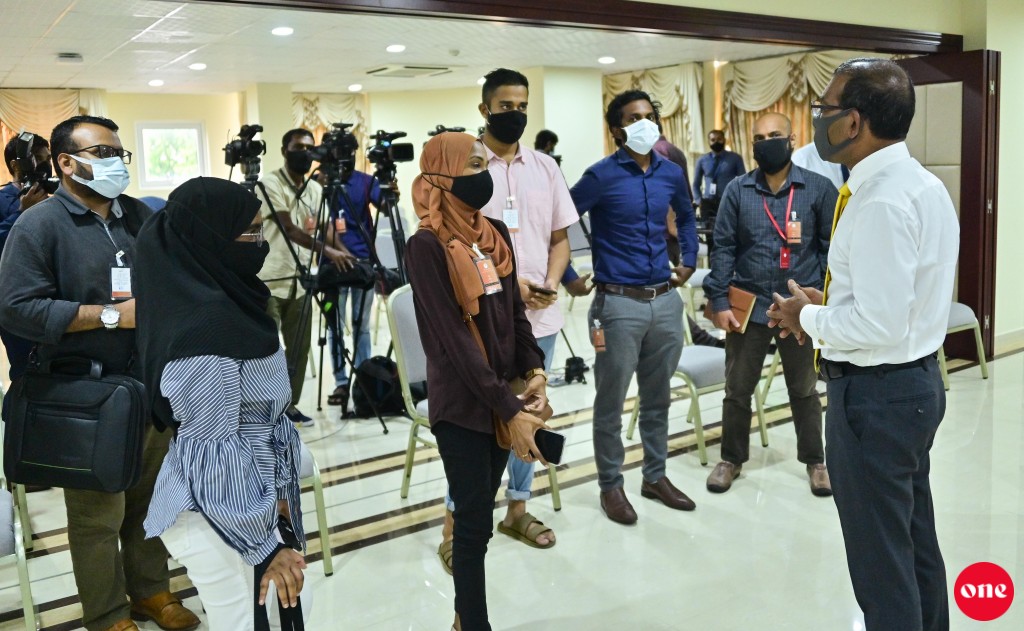Noosverikamuge minivankan kanda'alhaa listun Raajje ah 7 dharajaige kurierumeh