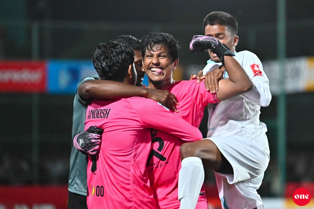 One Photo: Golden futsal challenge atoll buruge emme foarigadha hisaabah