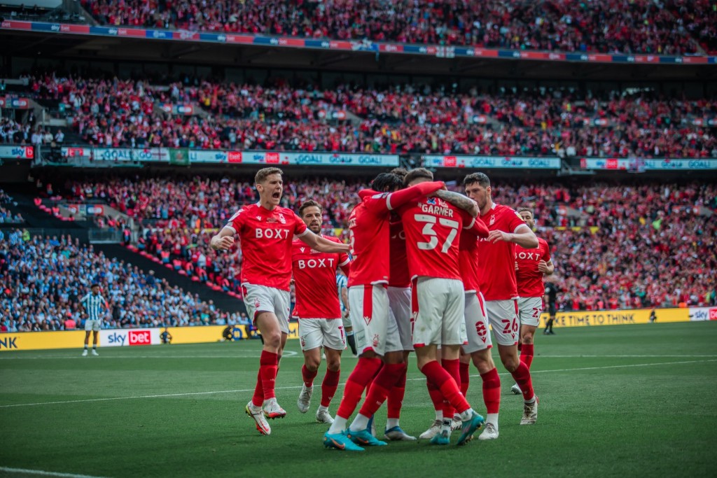23 aharuge inthizaarah nimun genes, Nottingham enburi premier league ah