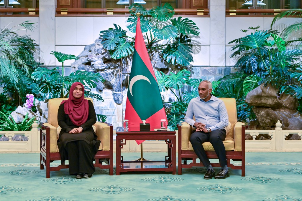 Raees ge dhekanbalun Singapore ah kurehvi dhathurufulhah fahu Raajje vadaigenfi