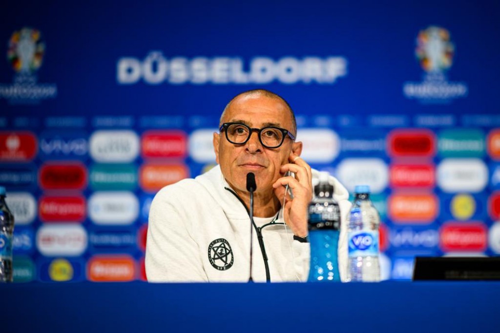 Belgium balikurevigen ufaafaalhu kuraakah nujeheyne, 3 point akun nufudheyne: Calzona
