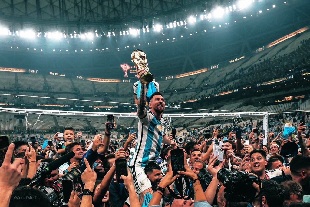 Kulhivaru 2022: Messi ah huvafenee World Cup, Pele vakivumaaeku mulhi dhuniyeyge thauziyaa